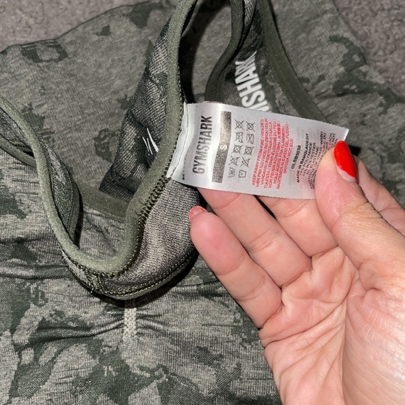 Gym shark olive green set worn twice - Picture 4 of 4